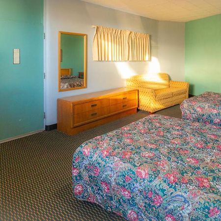 Red Horse Motel Dayton Moraine エクステリア 写真