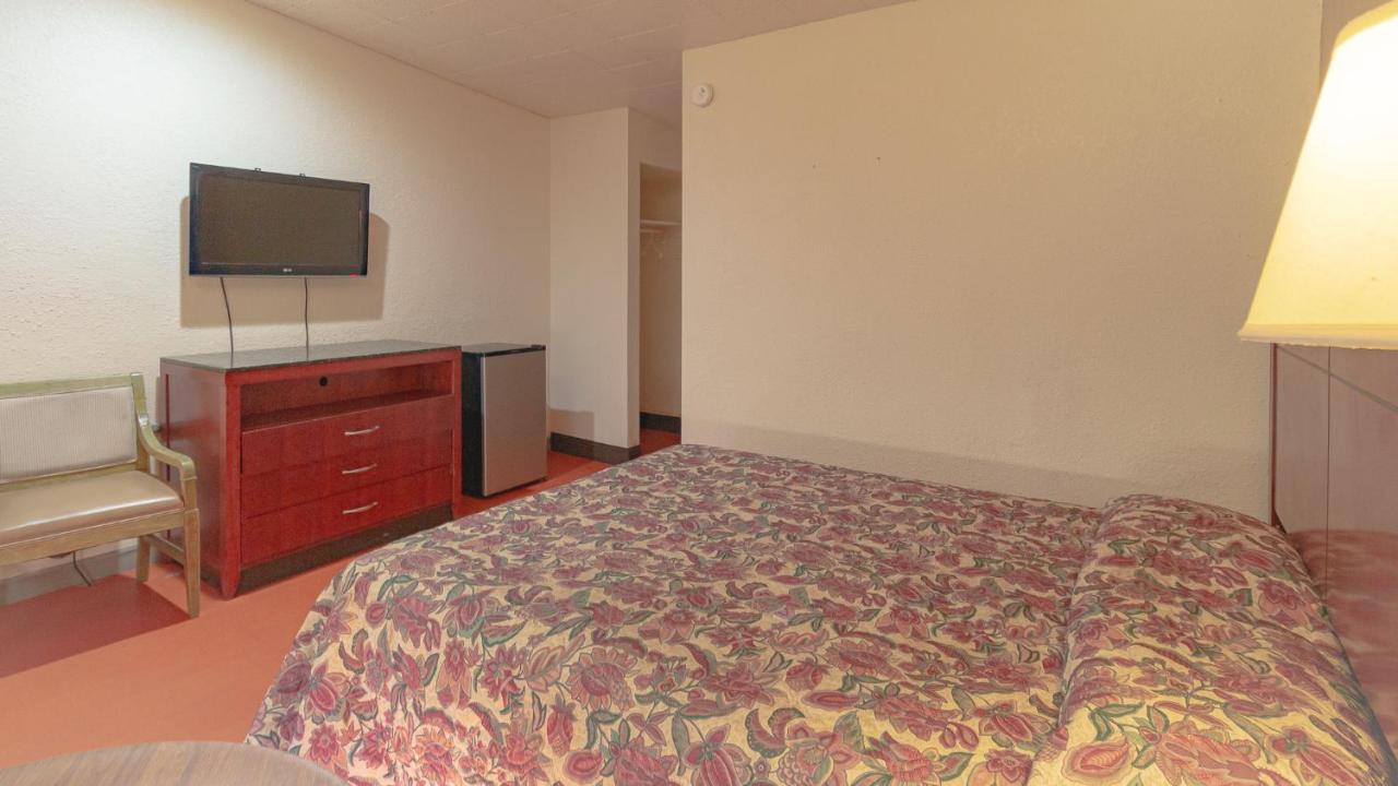 Red Horse Motel Dayton Moraine エクステリア 写真